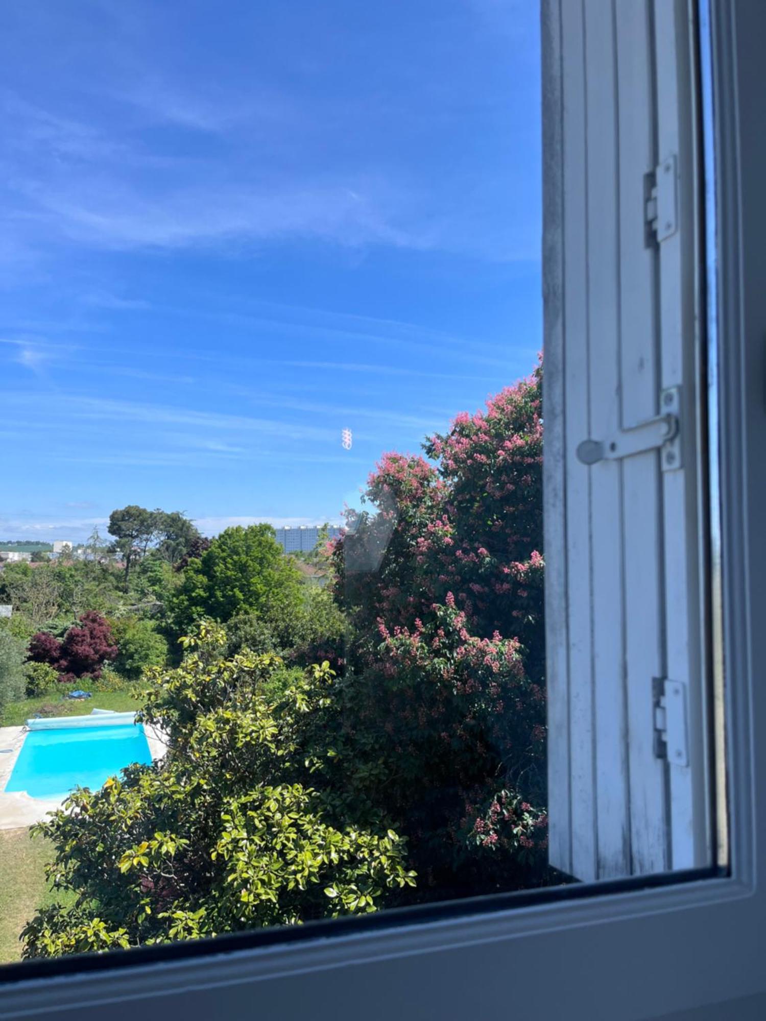 Le Clos Gabrielle Chatellerault Bagian luar foto