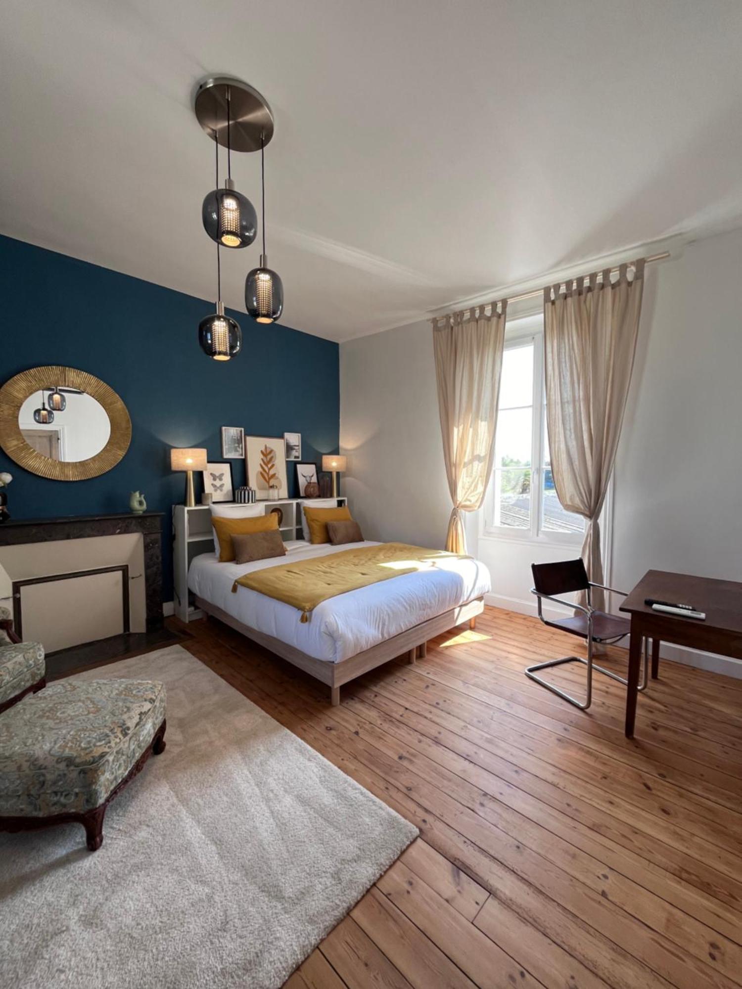 Le Clos Gabrielle Chatellerault Bagian luar foto